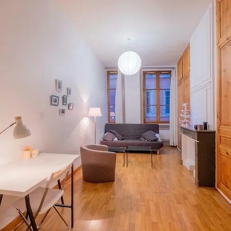 Appartement **central** A Nice Flat In The Center! *